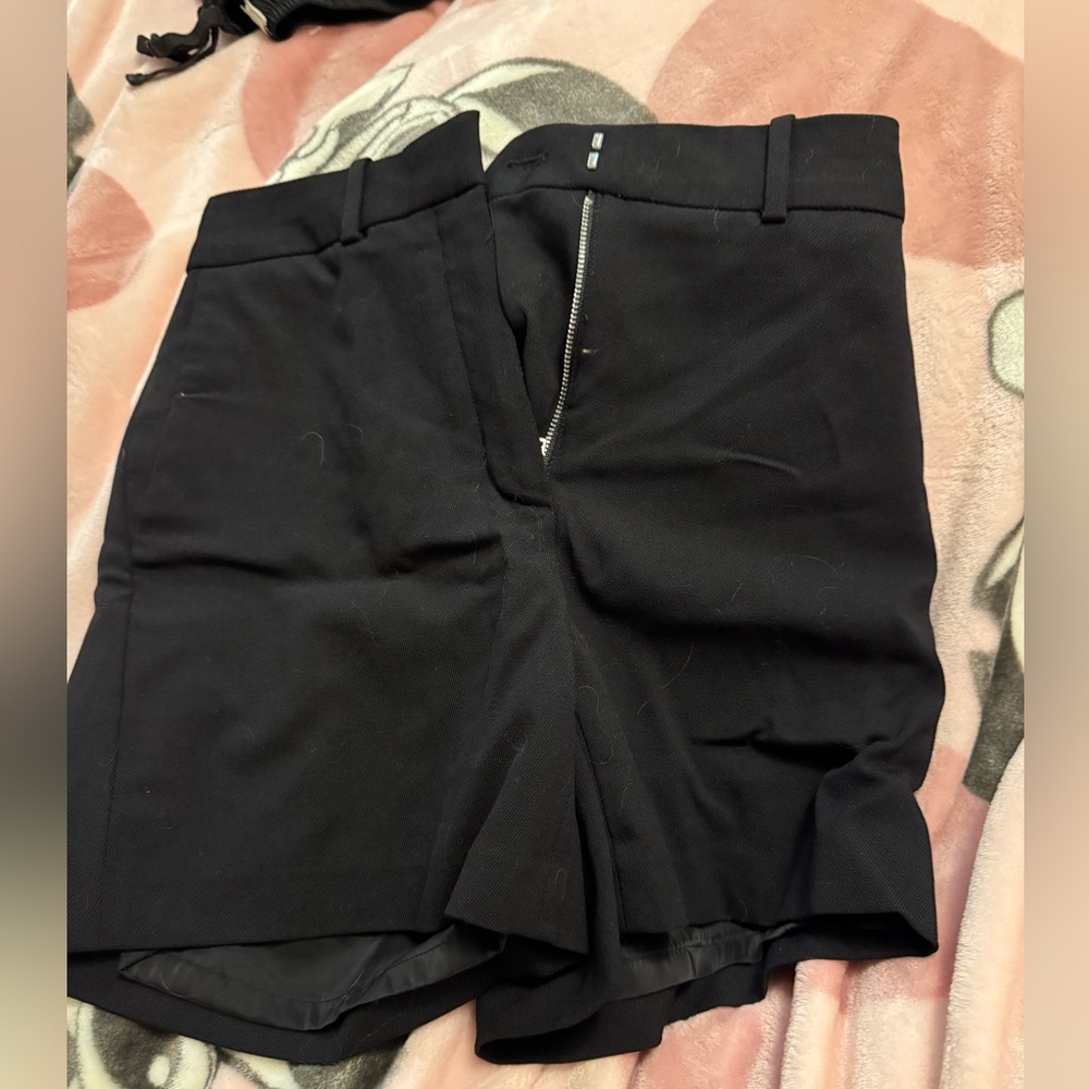 BABATON SHORT NWOT